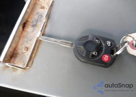 2017 Ford Transit-250 z USA, uszkodzony, nr VIN 1FTYR1CM2HKB08553